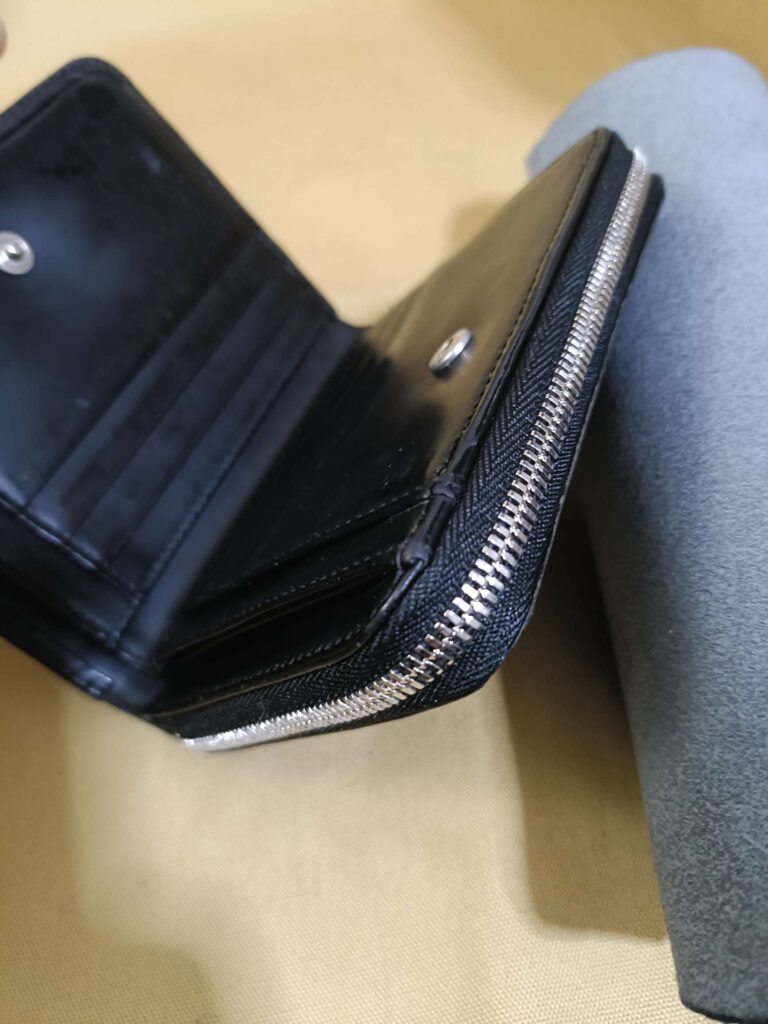 ゴルチエ　財布　修理